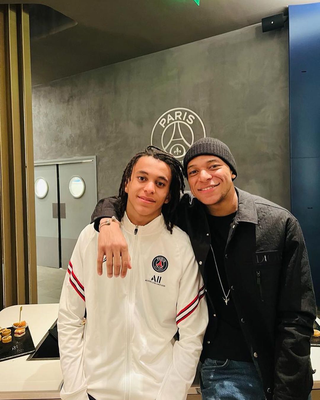  姆巴佩：我弟弟童年過得很不容易，因為總有人提醒他是我的弟弟