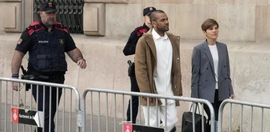  西媒：阿爾維斯要求對(duì)性侵受害者進(jìn)行新的心理評(píng)估，被法院駁回