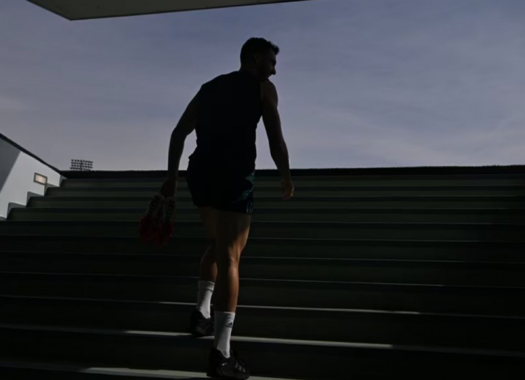  迪拜季中訓(xùn)練營(yíng)開(kāi)啟，阿森納官網(wǎng)曬球隊(duì)訓(xùn)練圖集