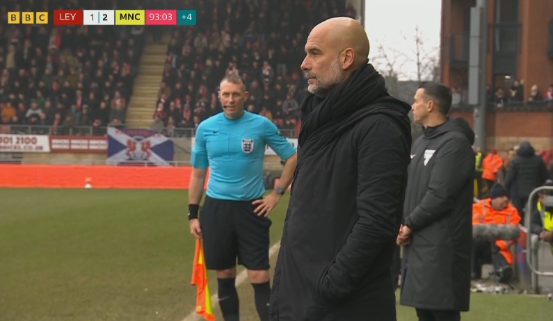  踢英甲第6費勁啊！曼城角旗區(qū)連續(xù)拖延時間，瓜帥場邊連連搖頭