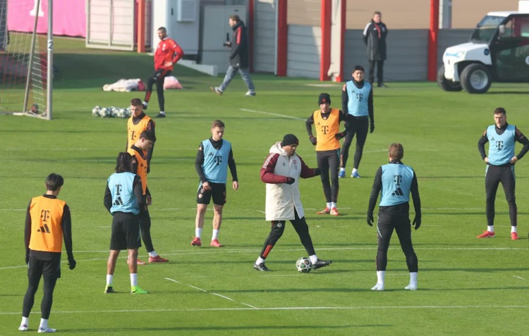  圖片報透露拜仁訓(xùn)練首發(fā)：博伊、格雷羅、科曼、格雷茨卡在列