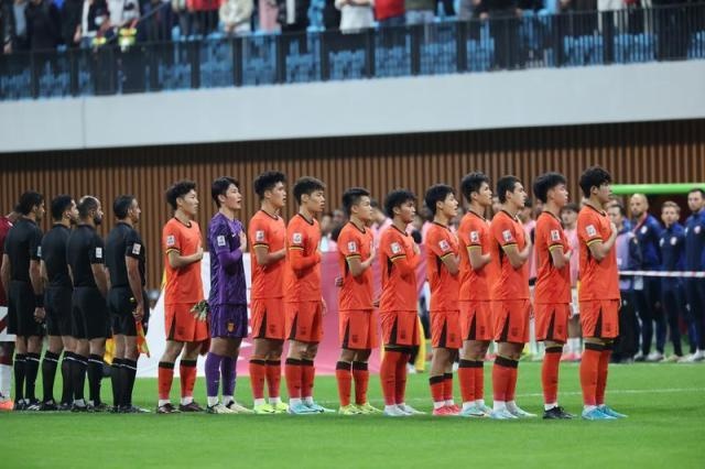  國青再戰(zhàn)老對(duì)手從“新”開始：靈活應(yīng)變！勇字當(dāng)頭