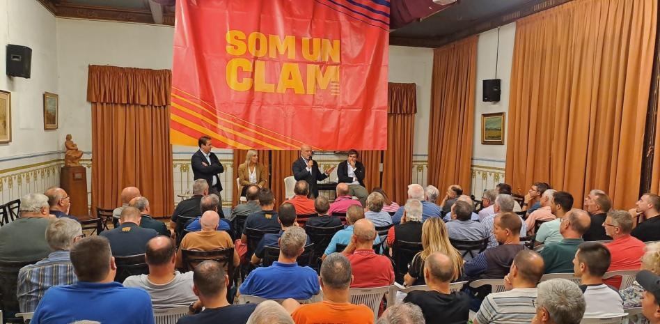  世體：巴薩反對(duì)派堅(jiān)決捍衛(wèi)會(huì)員制，稱球隊(duì)有向股份制轉(zhuǎn)變的風(fēng)險(xiǎn)