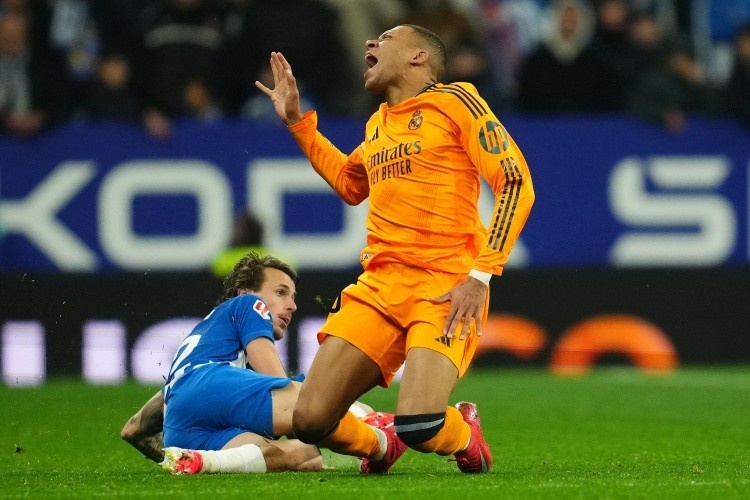  馬卡：皇馬高層造訪裁判委員會，現(xiàn)場調(diào)取并收聽爭議判罰錄音