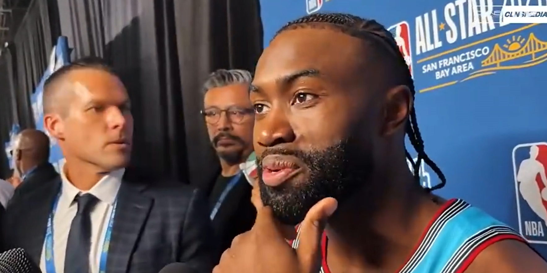  披上巴薩球衣？杰倫-布朗：也許吧，巴薩是世界最偉大的球隊之一