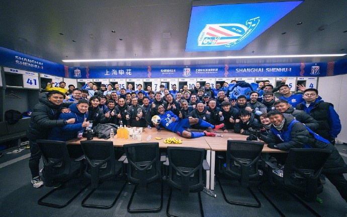  足球報(bào)：三隊(duì)參加亞冠精英聯(lián)賽至少兩隊(duì)晉級(jí)，對(duì)中超來(lái)說(shuō)可以接受