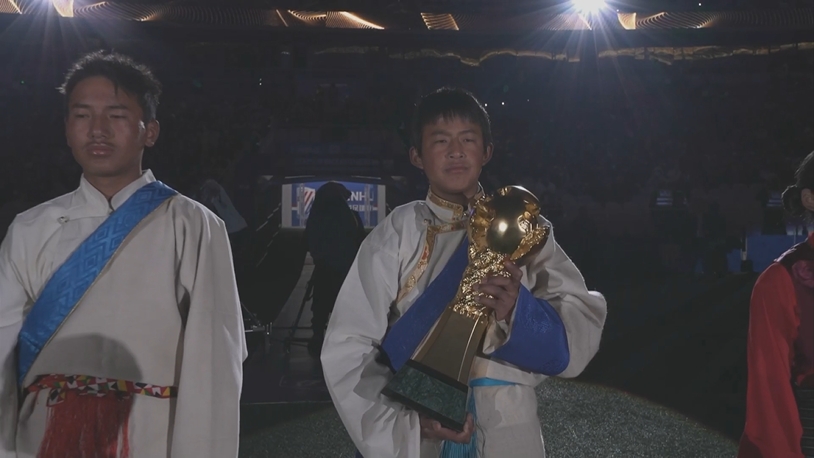  新賽季中超開幕式！西藏小朋友帶火神杯入場，今年誰能捧起獎杯？