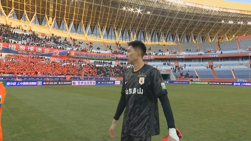  就此上位？王大雷染紅20歲于金永臨危救主 近距離神撲全場5撲救！