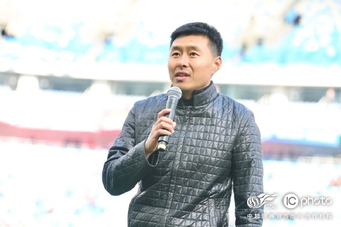  感謝姜寧和劉震理為中國足球、青島足球、青島海牛做出的貢獻(xiàn)