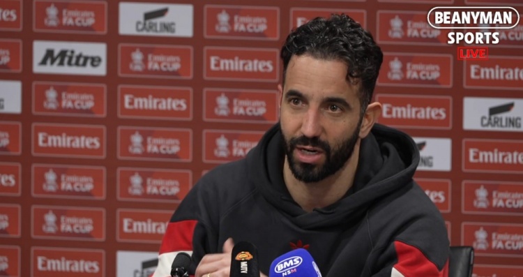  阿莫林：我并不天真，正因如此，四十歲的我才會站在這兒執(zhí)教曼聯(lián)