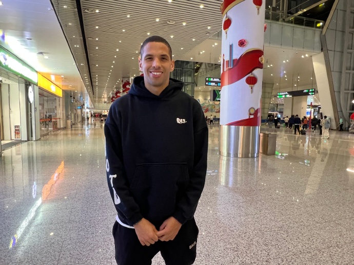  小里瓦爾多：收到很多邀請(qǐng)但父親讓我首選中國(guó) 偶像是大羅、阿德