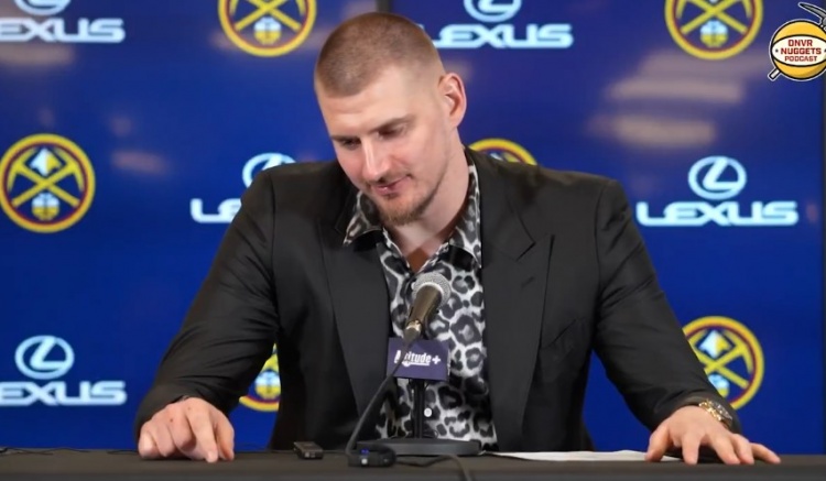  31分21板22助！約基奇：我會(huì)向我孫子們?nèi)鲋e說(shuō) 我的數(shù)據(jù)比這更多