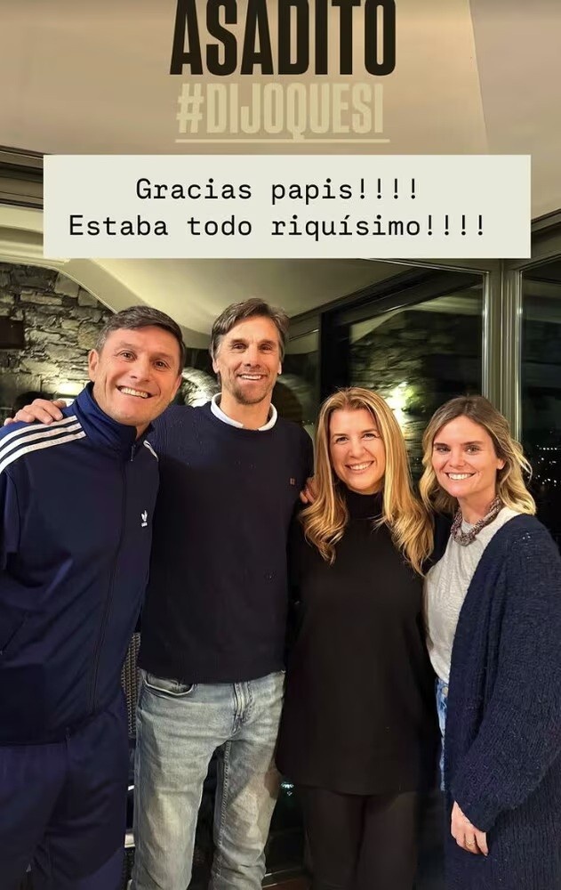  聯(lián)系密切！尼科-帕斯父親到米蘭市和薩內(nèi)蒂共進(jìn)晚餐，并合影留念