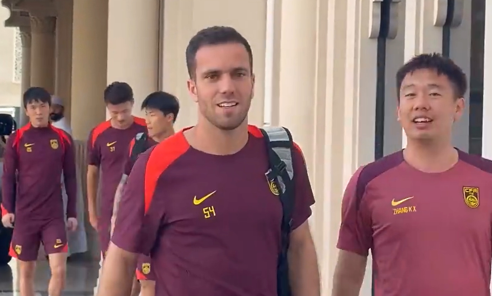  馬德興詳解：“塞鳥”能否趕上戰(zhàn)沙特，仍需FIFA批準(zhǔn)球員轉(zhuǎn)換會(huì)籍