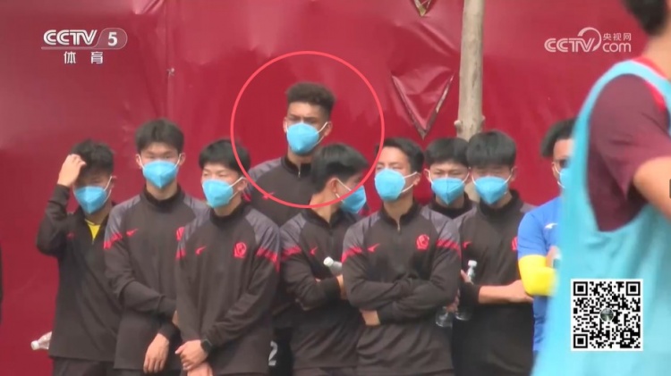  無(wú)緣U17國(guó)足名單，張洪福隨恒大足校觀摩國(guó)少隊(duì)訓(xùn)練