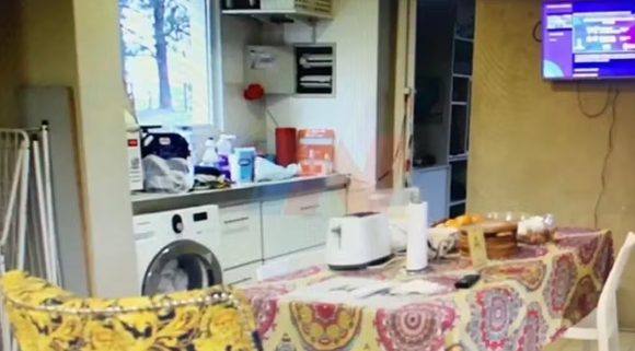  律師控訴：馬拉多納去世前住的房子是個(gè)豬圈！浴室不到1米寬