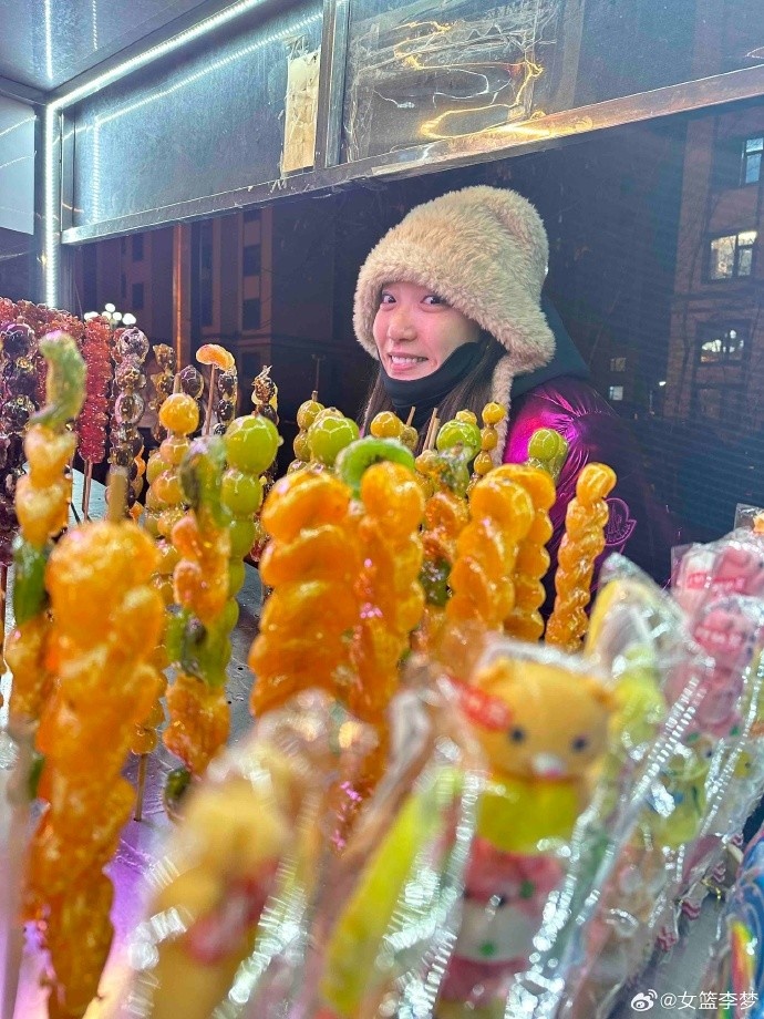  李夢曬照：又到了一個欣欣向榮的季節(jié) 我們一起越來越好