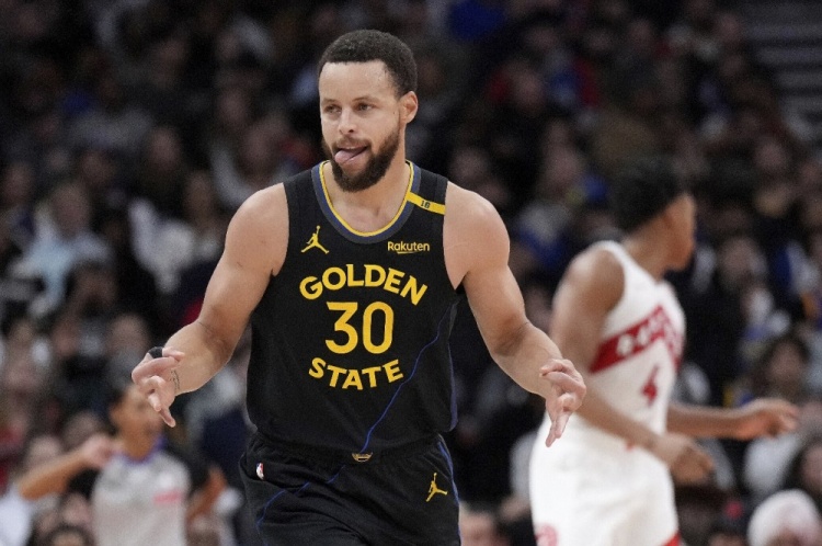  周四競彩籃球強檔：庫里復出戰(zhàn)猛龍 雄鹿內(nèi)線存隱憂