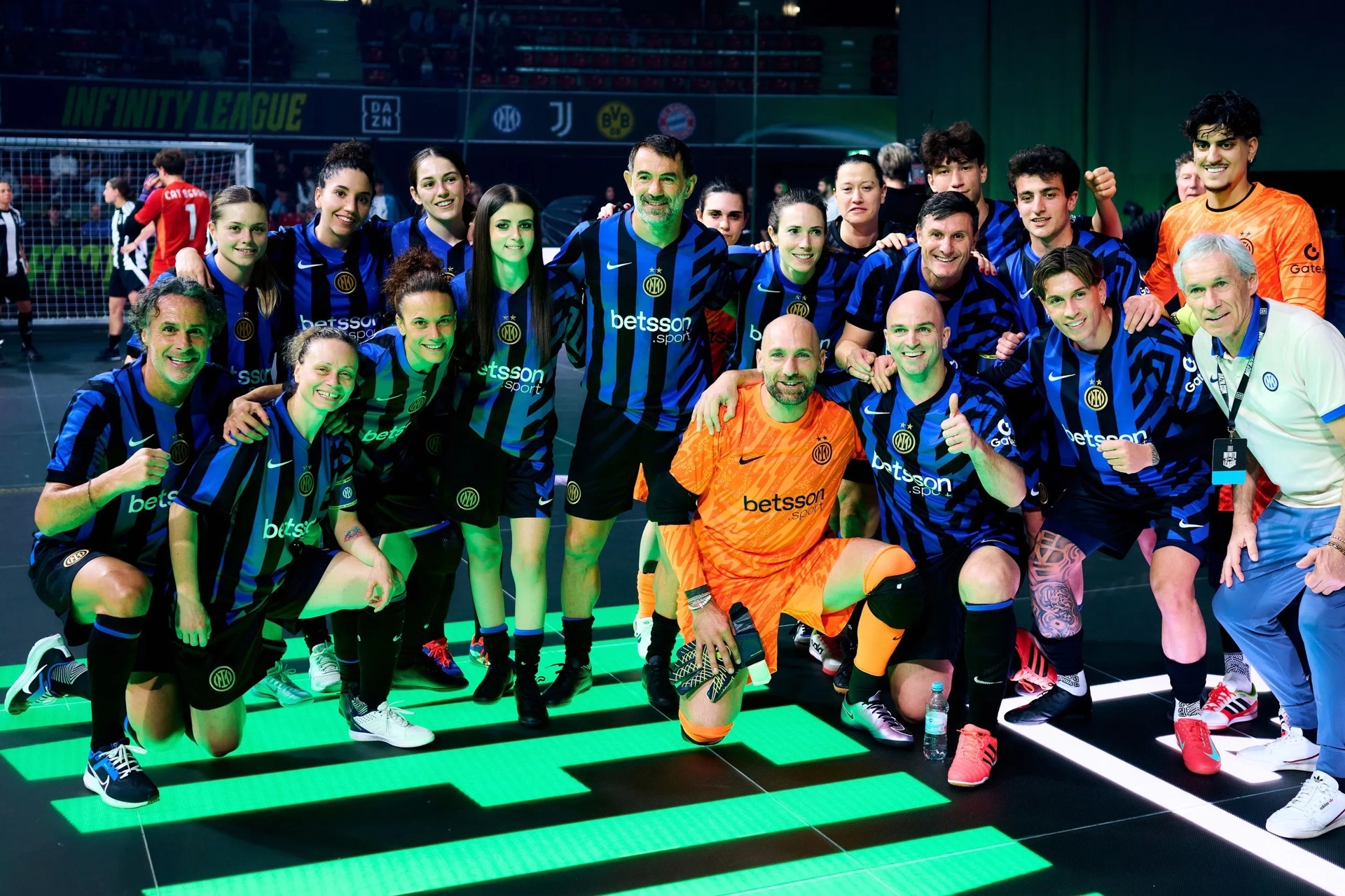  國米元老在慕尼黑參與5vs5足球比賽，薩內(nèi)蒂&坎比亞索參賽并進(jìn)球