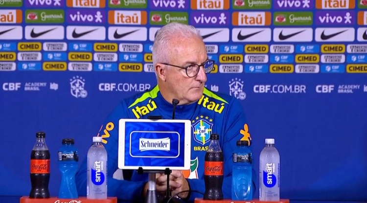  巴媒：慘敗阿根廷后巴西更衣室非常沮喪，多里瓦爾陷入帥位危機