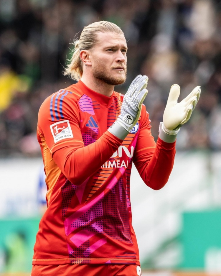  沙爾克04官方：卡里烏斯左小腿肌肉結(jié)構(gòu)性受傷，賽季報銷