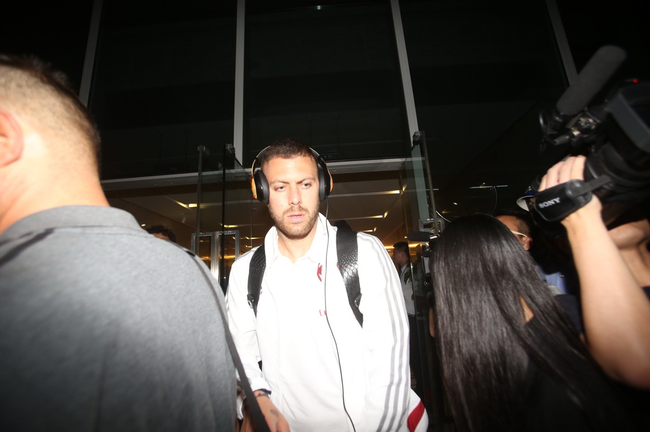  梅內(nèi)：面對過最強(qiáng)大球員是梅西，他在場會嚇壞對手并給予隊(duì)友信心