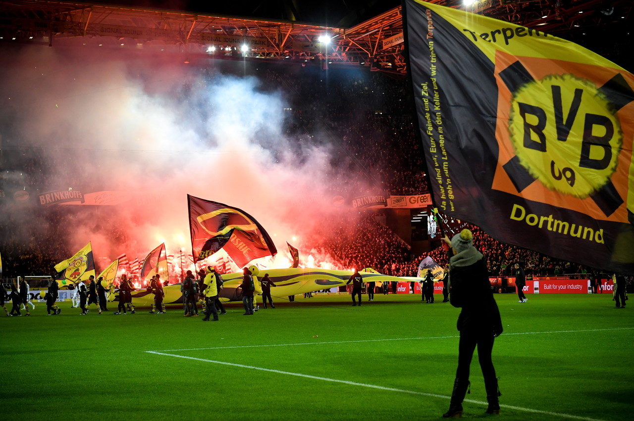  圖片報：多特崩盤也損傷德甲利益，包括歐戰(zhàn)積分、海外市場變?nèi)醯? class=