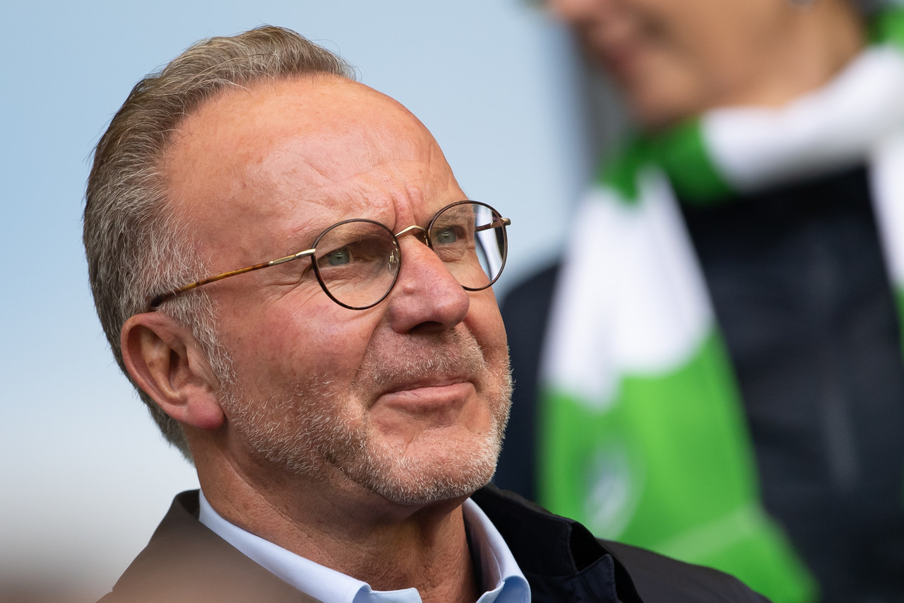  魯梅尼格：在拜仁皇馬曼城這種頂級球隊，教練須每周都帶隊表現(xiàn)好