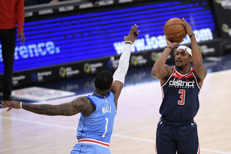  都處巔峰三人怎么選？蒂格：首發(fā)阿里納斯、替補(bǔ)沃爾、裁掉比爾