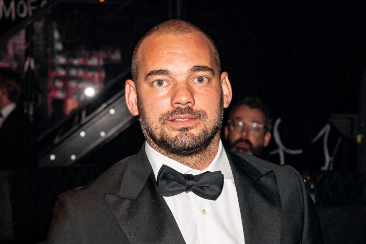  斯內(nèi)德：鄧弗里斯在國(guó)米取得了成長(zhǎng)，希望他能在國(guó)米踢很多年