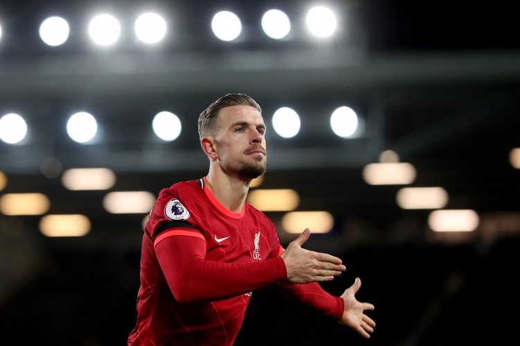  唐寧：亨德森加盟利物浦時，曾因拒絕唱入隊歌而被罰款