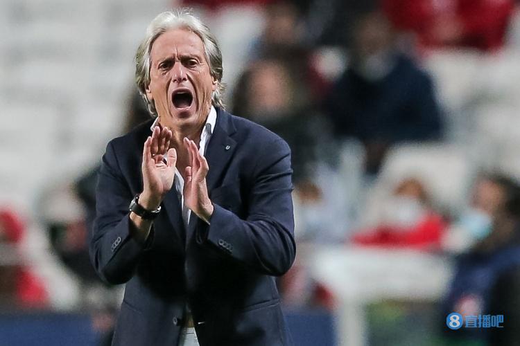  巴媒：利雅得新月主帥同意執(zhí)教巴西，但要在世俱杯結(jié)束后接受任命