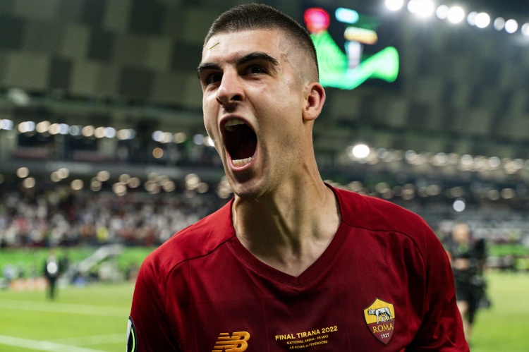  曼奇尼：這是本賽季最困難的比賽之一，但羅馬面對困難始終團結(jié)