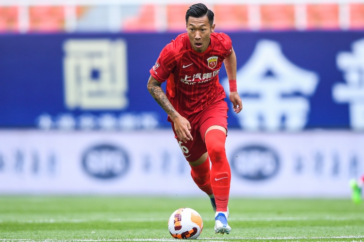  徐新：三連敗時(shí)一度有點(diǎn)懷疑自己，大家互相鼓勵(lì)正視問題