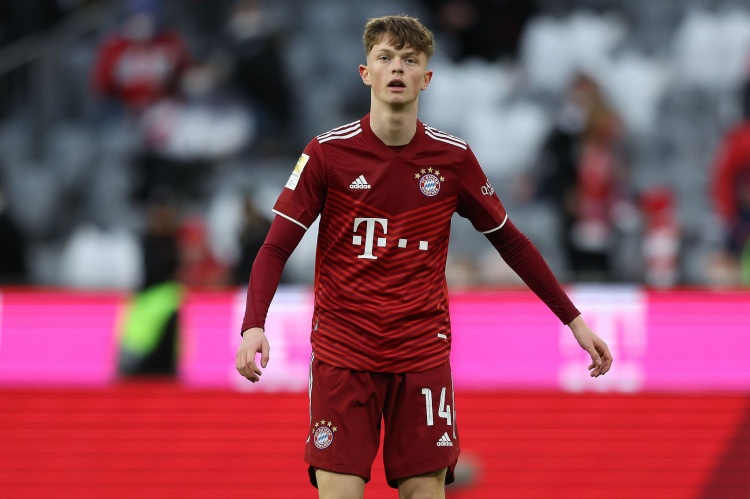  體圖：預(yù)計(jì)萬納爾將續(xù)約，拜仁計(jì)劃將其外租至參加歐戰(zhàn)的俱樂部