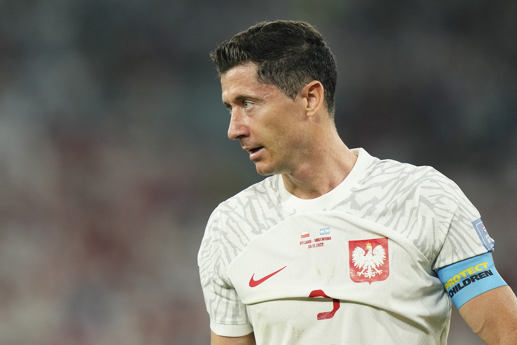  波蘭主帥：萊萬(wàn)受了點(diǎn)輕傷，不過(guò)我相信他能夠參加下一場(chǎng)比賽