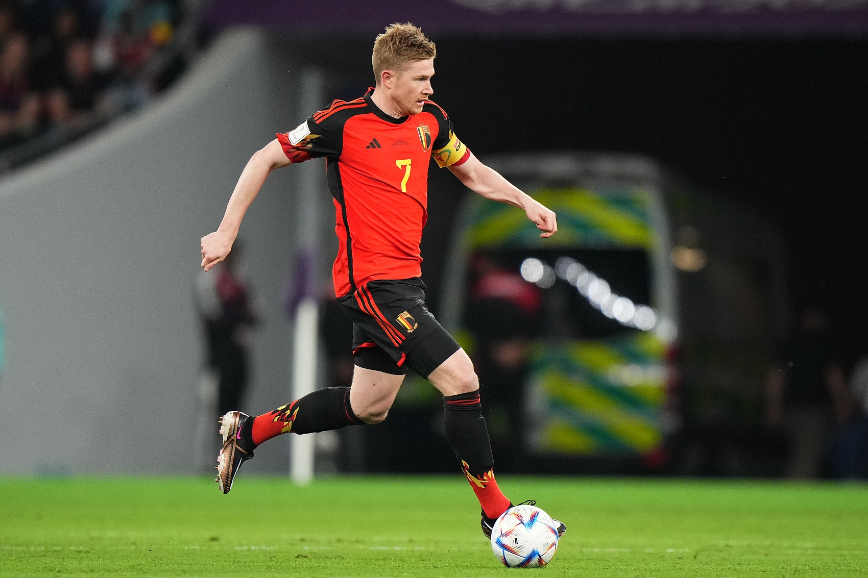  德布勞內(nèi)談未來(lái)：我會(huì)繼續(xù)踢球，至于去哪里現(xiàn)在還不知道