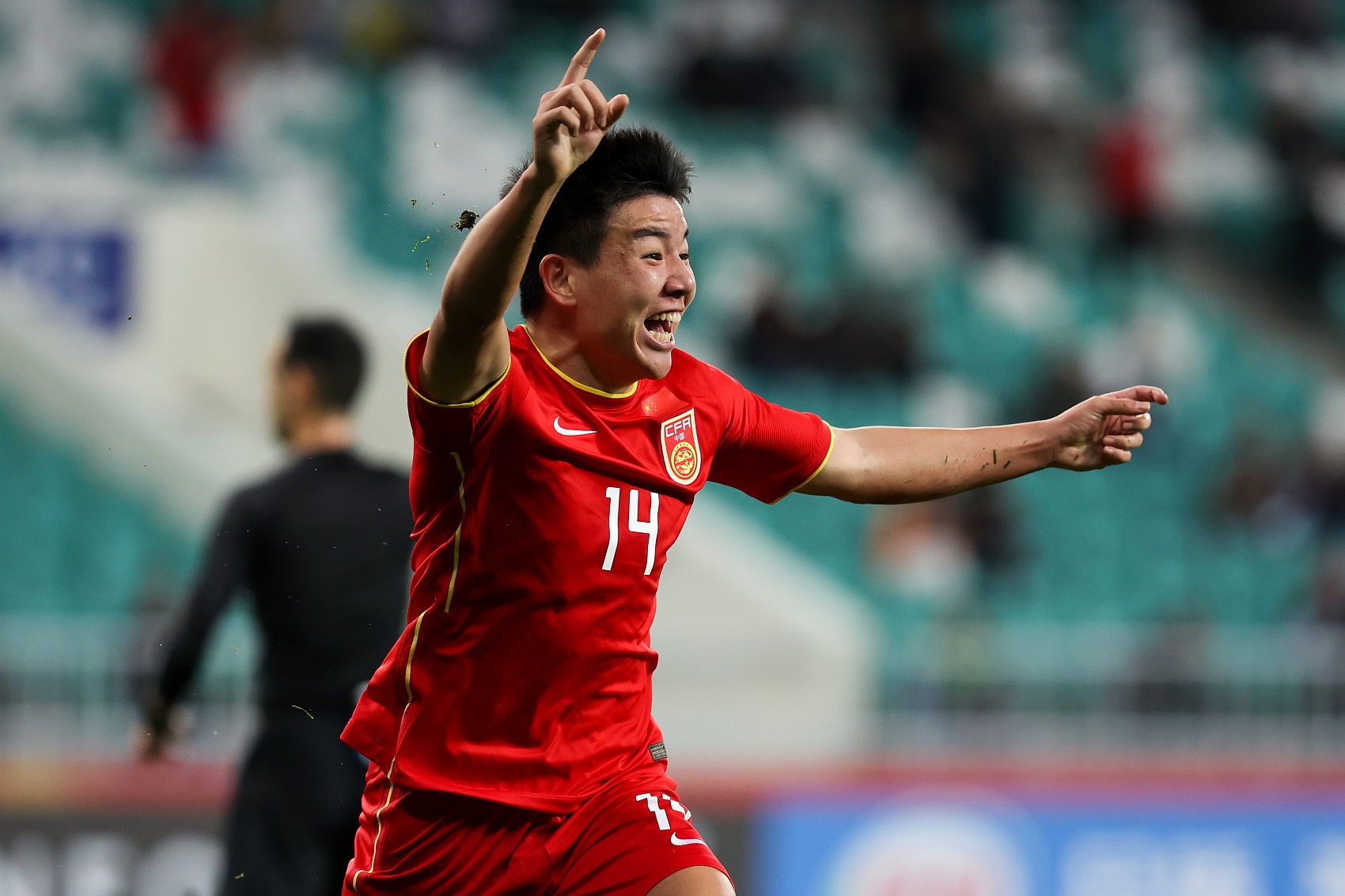  記者：徐彬?qū)⒑芸炫c青島西海岸會(huì)合，全力備戰(zhàn)中超聯(lián)賽