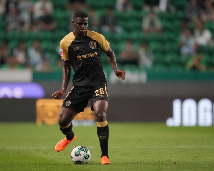  英媒：曼聯(lián)和切爾西爭奪葡體中衛(wèi)迪奧曼德，球員解約金8000萬歐