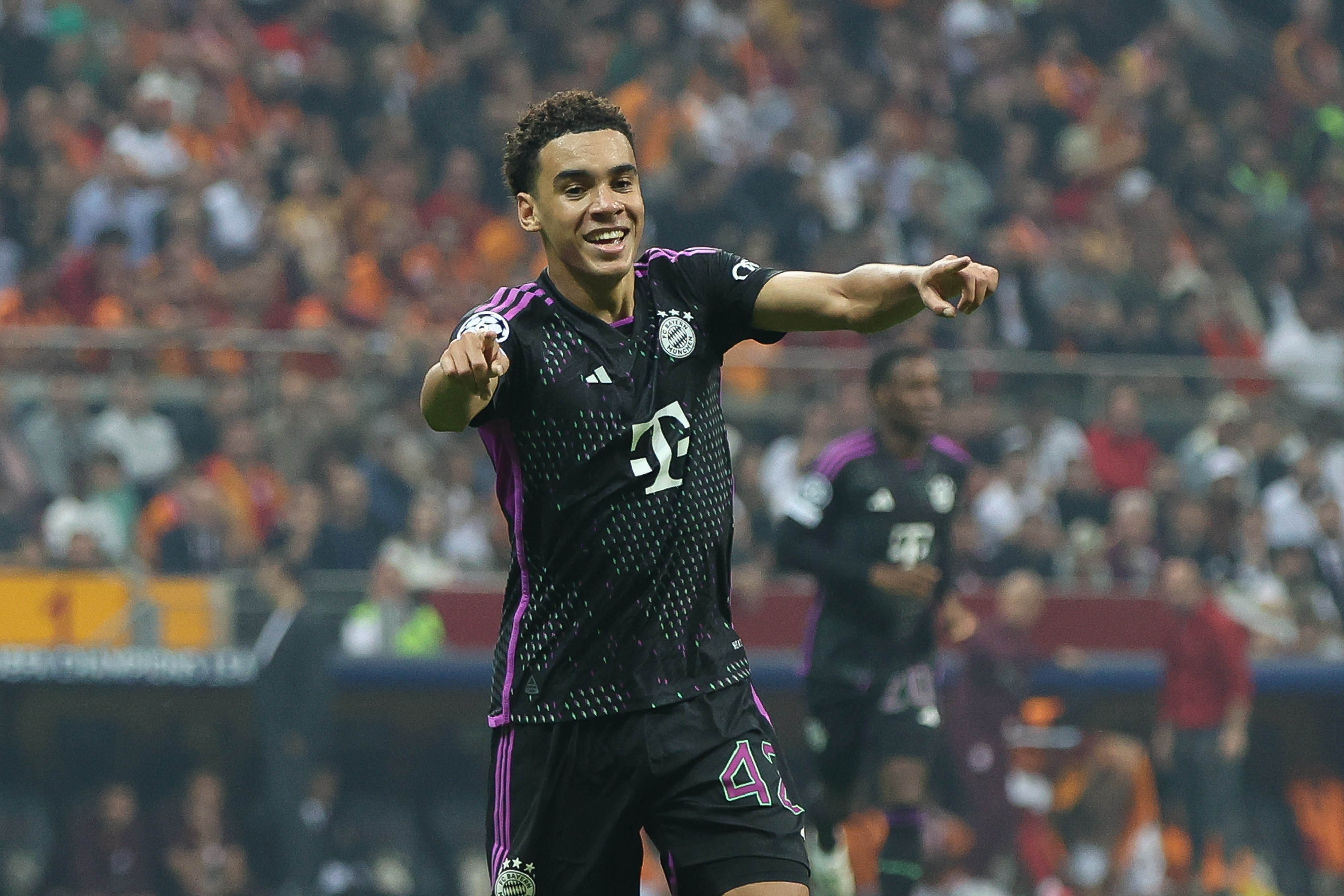  德媒：拜仁想在成立125周年紀念日官宣穆西亞拉續(xù)約，預(yù)計能實現(xiàn)