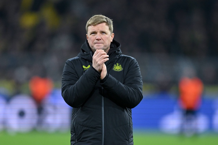  埃迪豪是2008年老雷后，第一位帶英超球隊贏重要冠軍的英格蘭教練