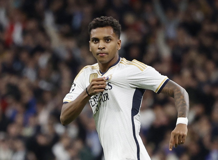  Relevo：瓜帥一直希望引進(jìn)皇馬前鋒羅德里戈，曼聯(lián)和沙特也有意爭(zhēng)奪