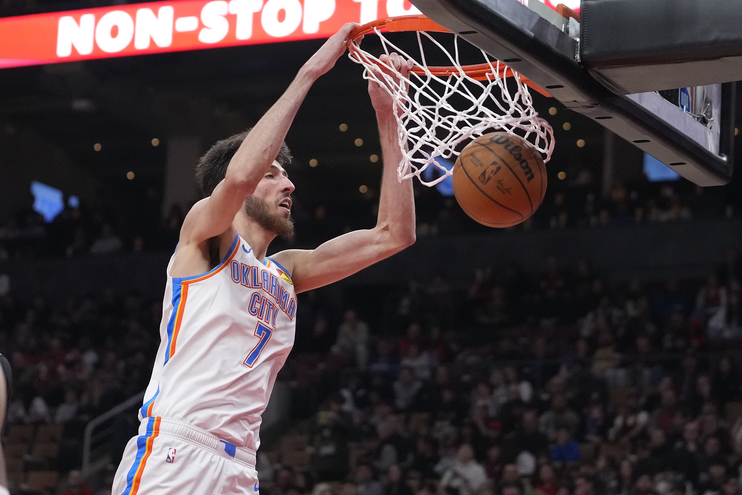  豪華數(shù)據(jù)！霍姆格倫12中7砍下22分17板4助2斷3帽