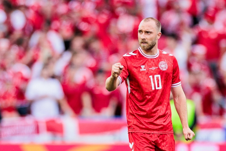  埃里克森為丹麥隊(duì)打進(jìn)44球，追平約根森并列隊(duì)史射手榜第三