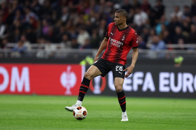  佳夫單賽季意甲對(duì)陣同一球隊(duì)兩次打進(jìn)烏龍，米蘭隊(duì)史第二次出現(xiàn)