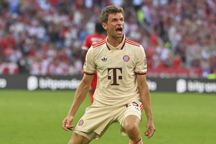  穆勒慶祝拜仁成立125周年，球員出戰(zhàn)738場貢獻(xiàn)247球272助獲32冠