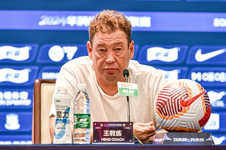  申花為何總是絕殺？斯盧茨基：進(jìn)五個(gè)還不丟球最好，但目前做不到