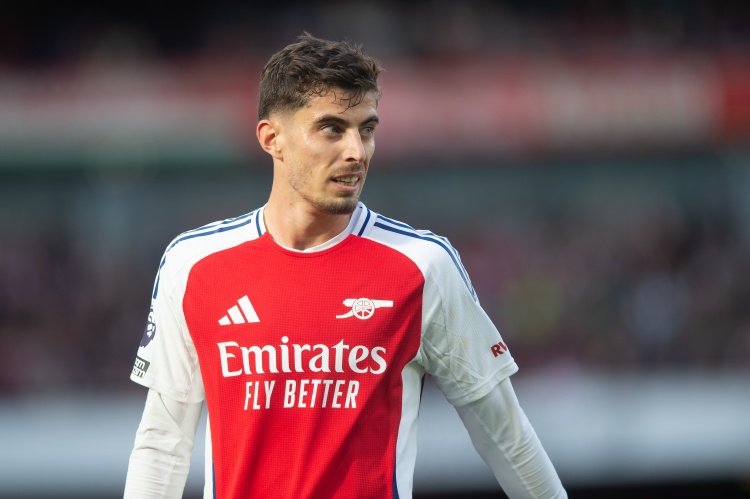  記者：阿森納奪冠機(jī)會(huì)已消失，本賽季未能加強(qiáng)前鋒將是重負(fù)