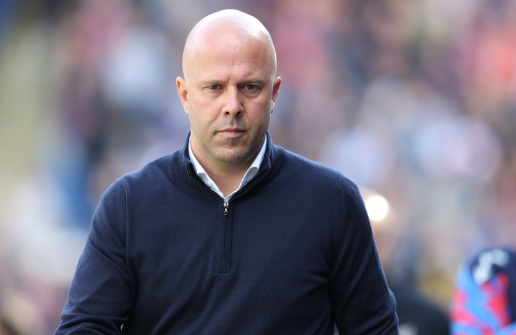  天空：幾日前球迷議論紅軍四冠王，如今爆冷他們陣容深度暴露無遺