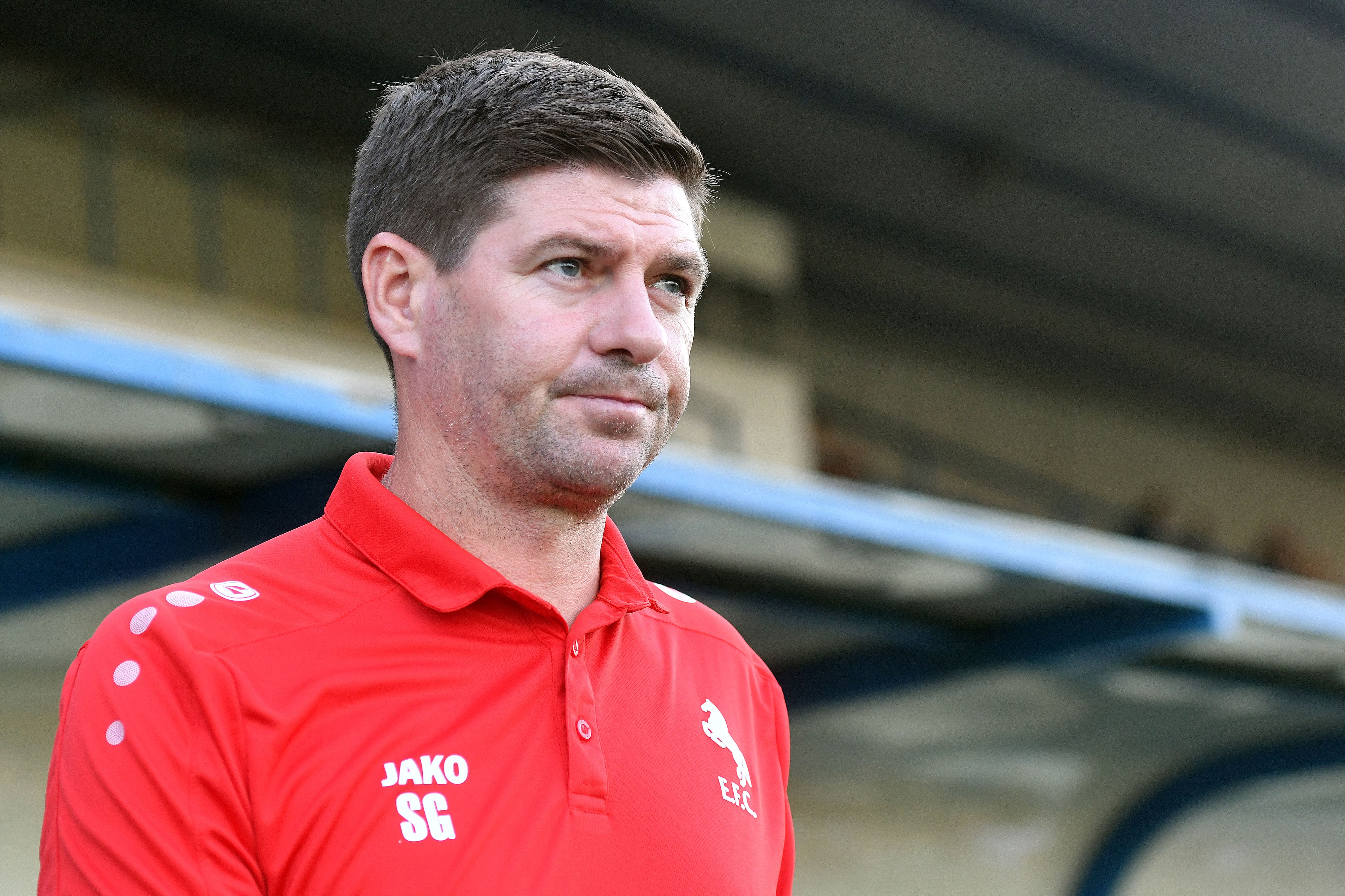  杰拉德：慈善賽座無虛席其他球隊不可能做到；英雄永遠是球迷們